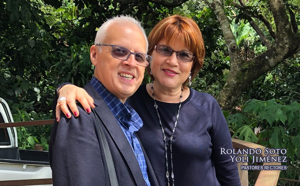 Rolando Soto y Yoli Jiménez, pastores rectores de CCI Flores